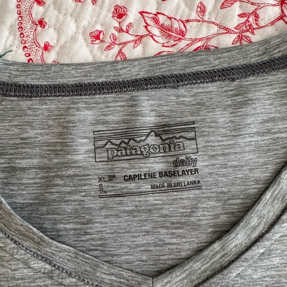 Patagonia Capilene Baselayer - Picture 3 of 7